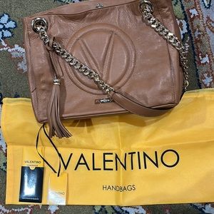 NWT Authentic leather Mario valentino tote
